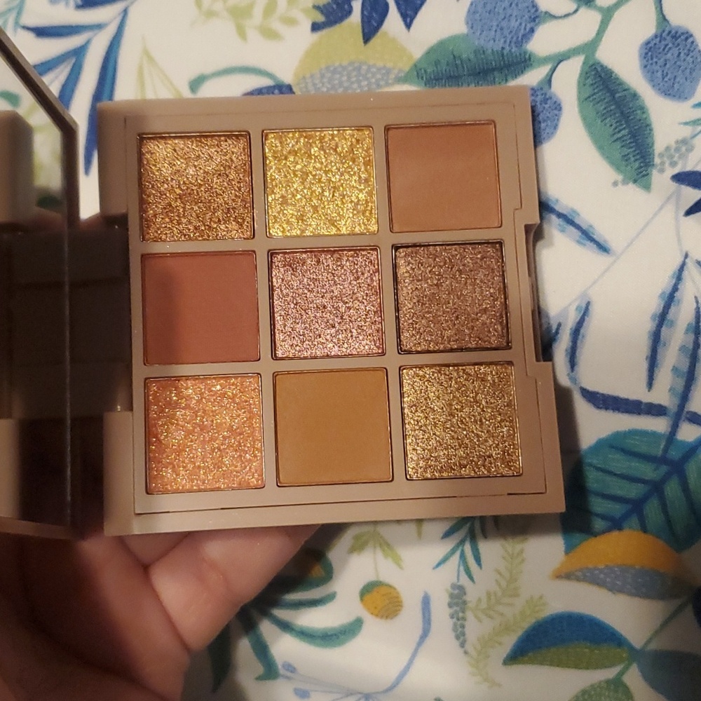 NWT Travel Palettes from Tarte and Ciate - Picture 2 of 3